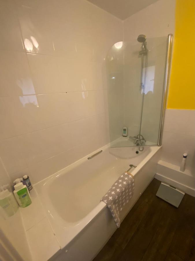 Spacious 1-Bed Flat In North Kensington London Exterior photo