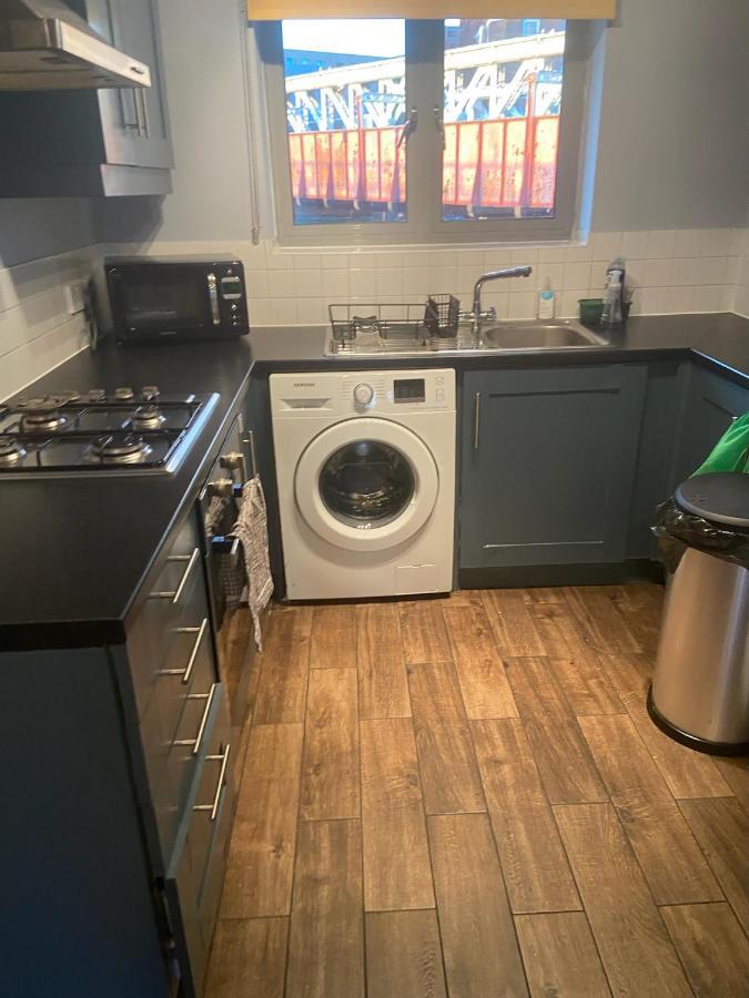 Spacious 1-Bed Flat In North Kensington London Exterior photo